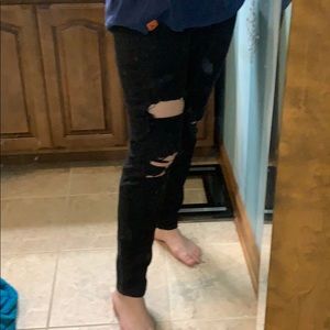Cute black ripped jeans